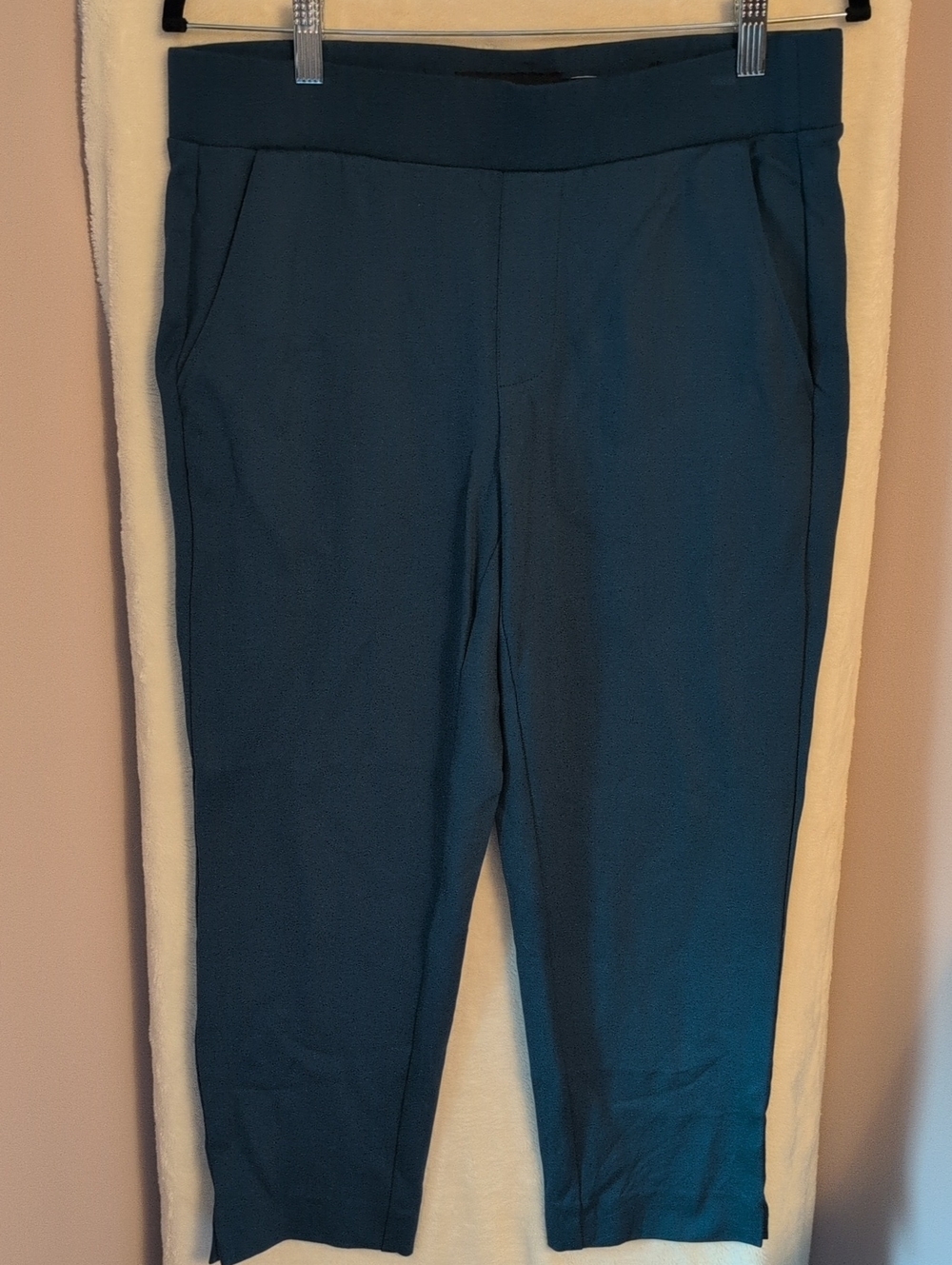 Torrid Teal Ankle Length Ponte Knit Pull-On Pants-Size 00 Short